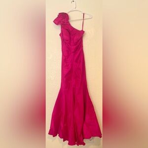Size small dress from Aspeed Design